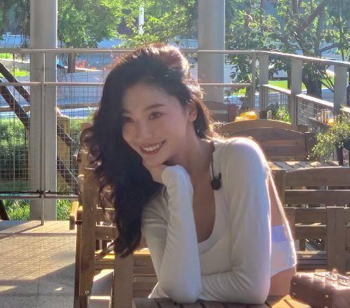 娱乐爆料易梦玲视频,娱乐爆料引发网友热议